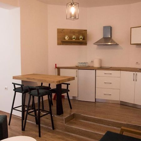 Apartament Stefani Sarandë Eksteriør billede