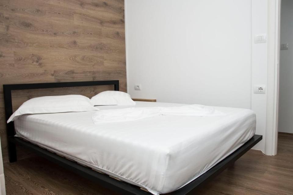 Apartament Stefani Sarandë Eksteriør billede