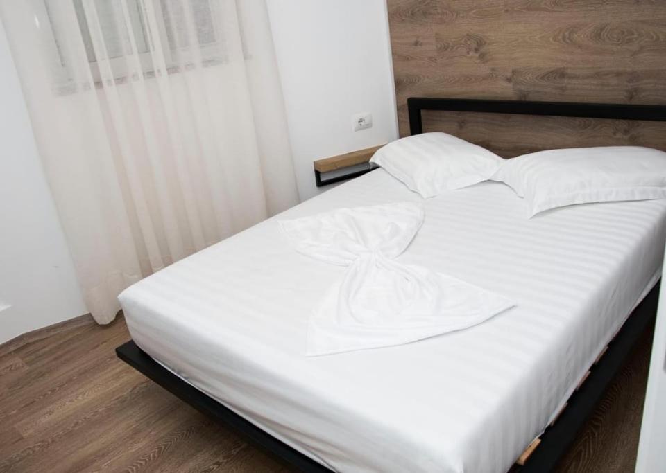 Apartament Stefani Sarandë Eksteriør billede